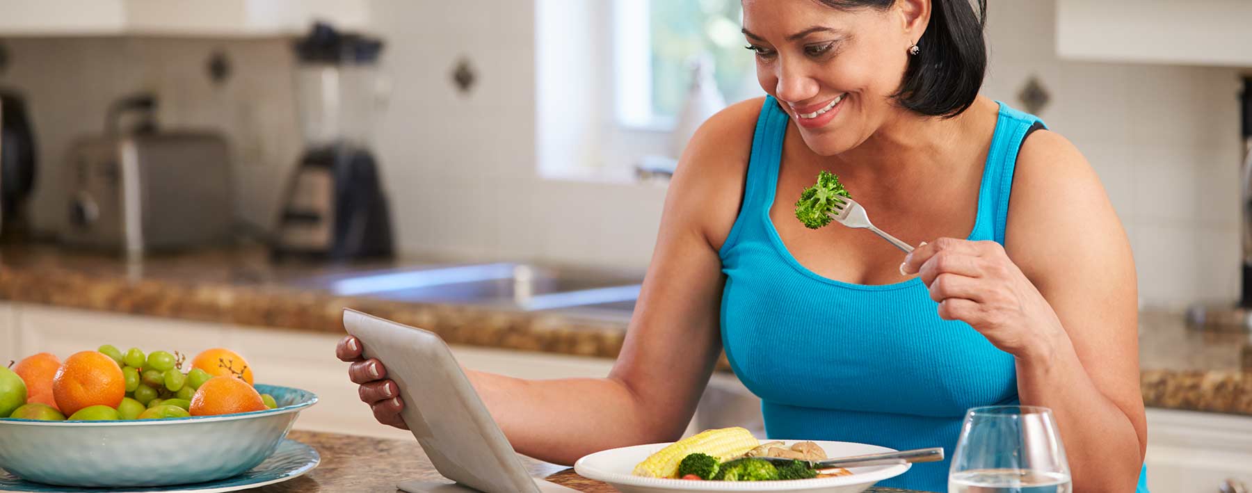 woman-healthy-eating